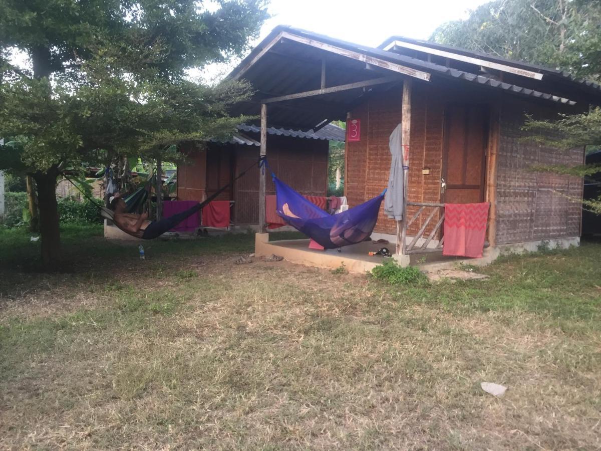 Sleepy Hut Pai Hotel Buitenkant foto